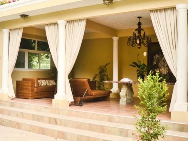 Eden Gardens Wellness Resort & Spa Kingston Exterior photo