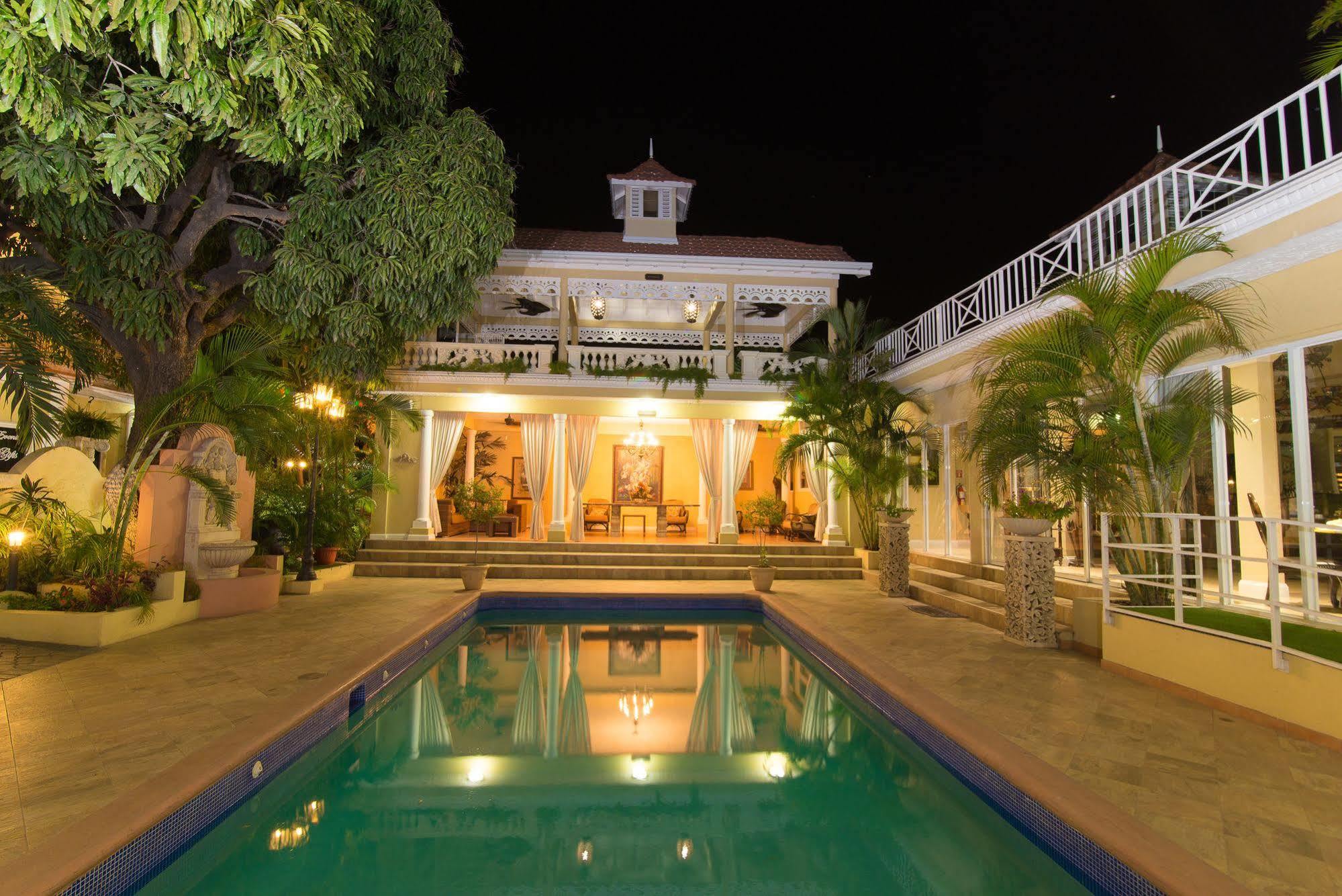 Eden Gardens Wellness Resort & Spa Kingston Exterior photo
