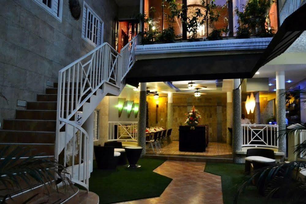 Eden Gardens Wellness Resort & Spa Kingston Exterior photo